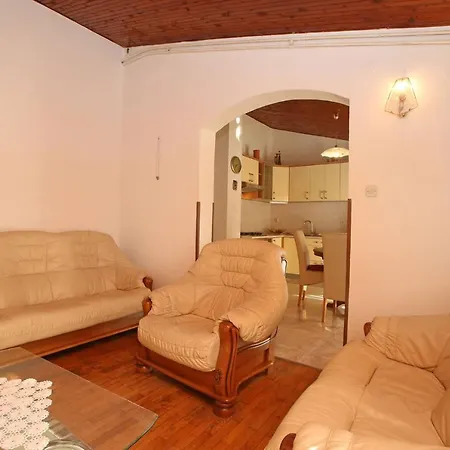 Villa House Elena *